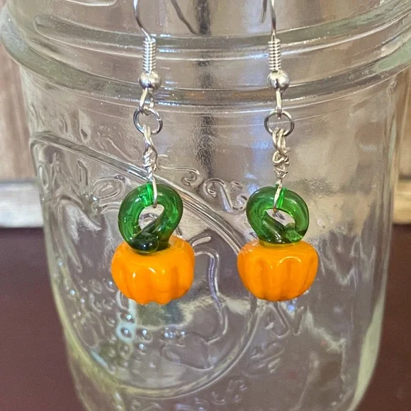 Hand Crafted Pumpkin Lampwork Beaded Holiday Earrings - Picture 3 of 3